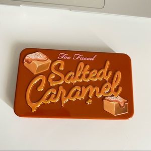 Too faced Salted Caramel eye shadow palette